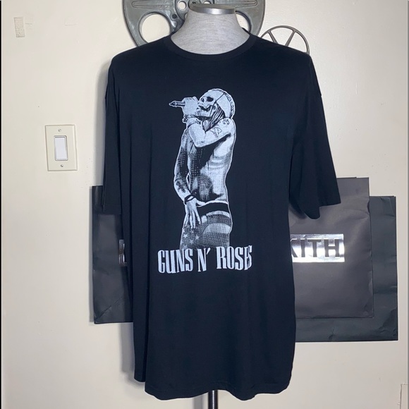 Next Level Apparel Other - Next Level Apparel Guns N Roses 🌹Graphic T-Shirt
